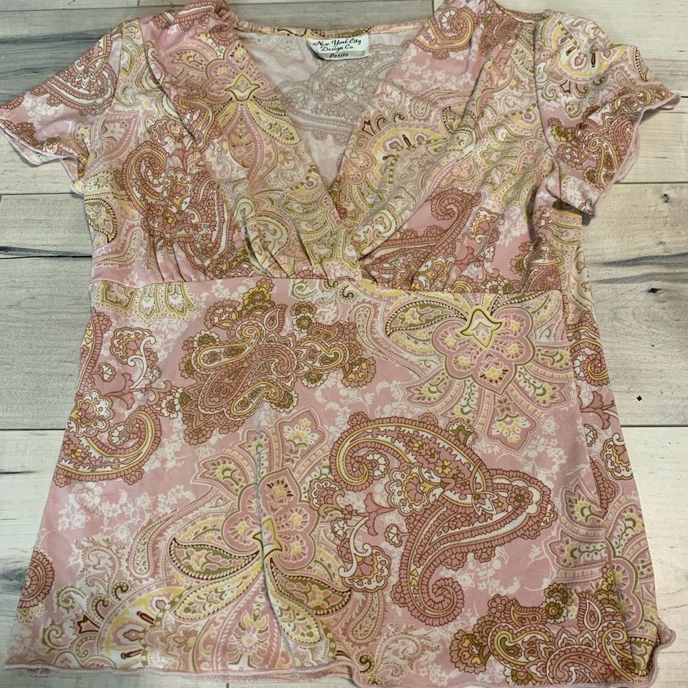 Women’s knit top